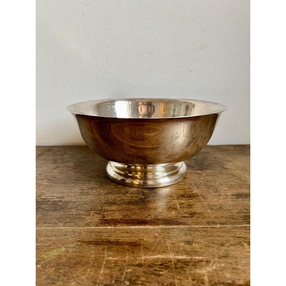 Vintage Silver Plated Pedestal BowlCenterpiece Fruit BowlFarmhouse